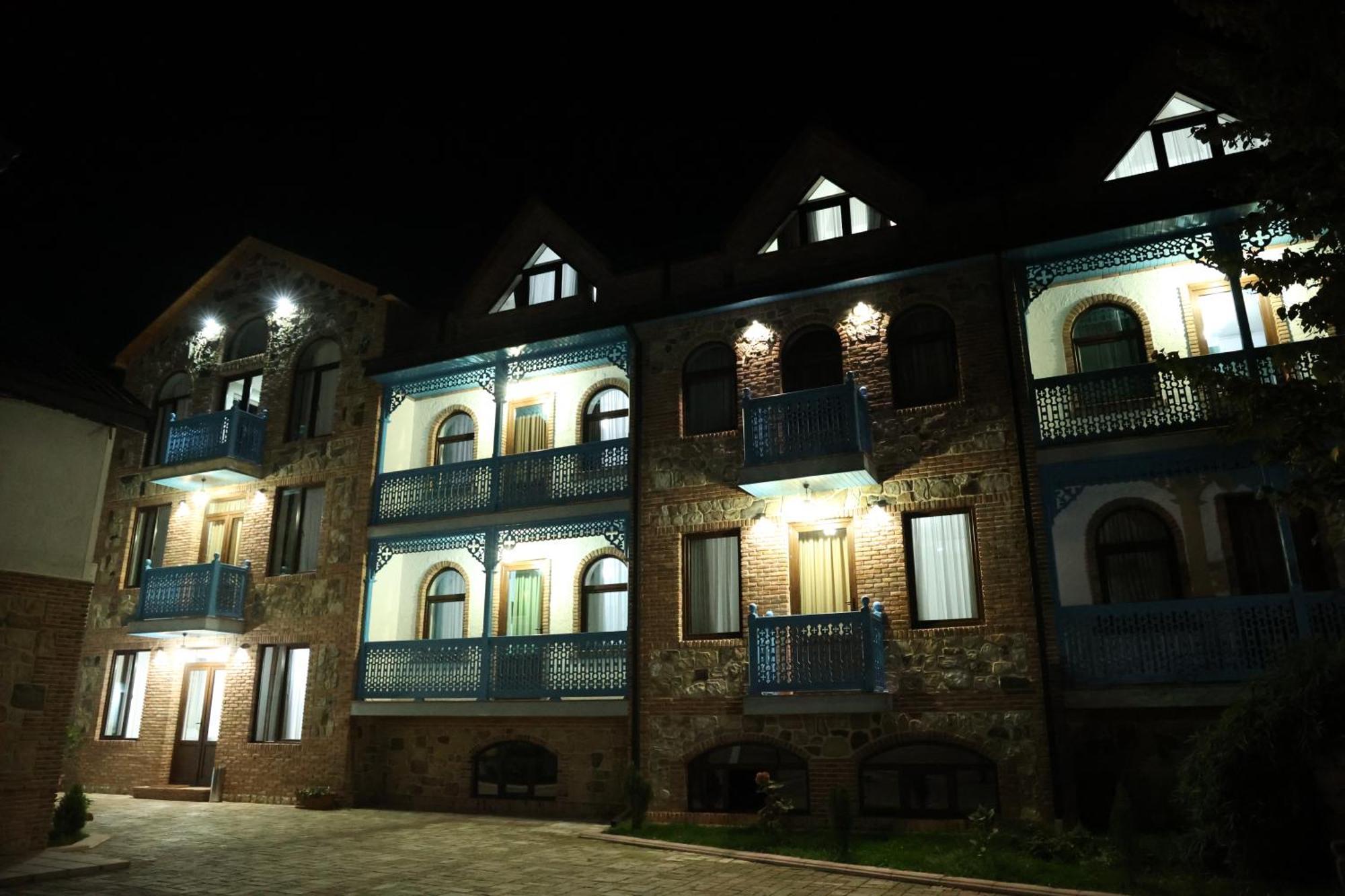 Chateau Orberi Hotel Iqaltʼo Exterior foto